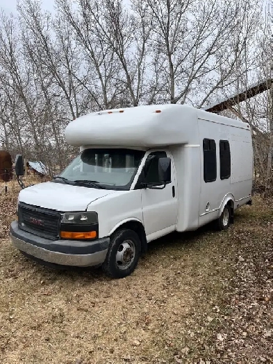 2009 GMC SAVANA 3500 Duramax Image# 1