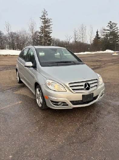 2010 Mercedes Benz B200 Image# 1