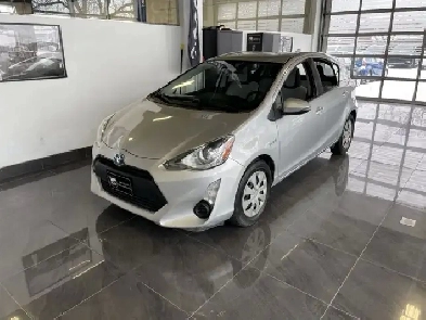 2015 Toyota Prius c Image# 1