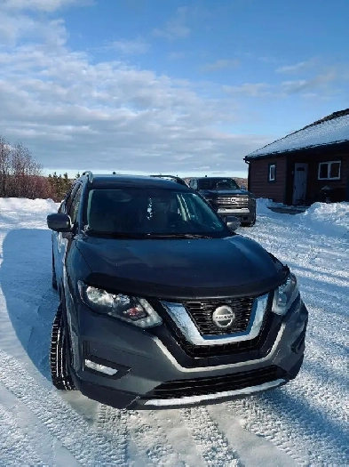 2018 Nissan Rogue SV Image# 1