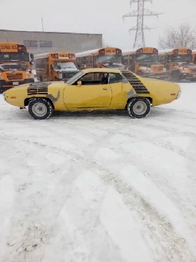 CERTIFIED  1972 road runner Image# 1