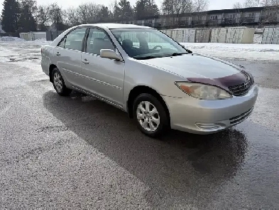 2004 Toyota Camry LE Image# 1
