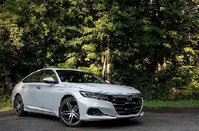 2020 Honda accord Touring Image# 1