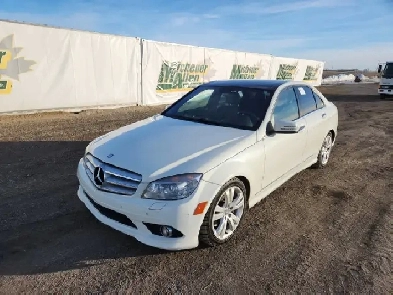 2010 Mercedes-Benz C-Class Image# 1