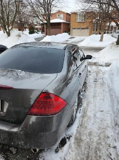 Well Maintained Honda Accord Image# 1