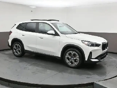 2025 BMW X1 X-DRIVE 28i SUNROOF, MEMORY HEATED SEATS, HEATED STE Image# 1