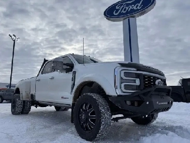2024 Ford Super Duty F-450 PLATINUM / DELETED! / LOADED! / AIR B Image# 1