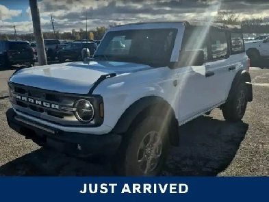 2022 Ford Bronco Big Bend Mid | Cloth | Soft Top | Tow Package Image# 1