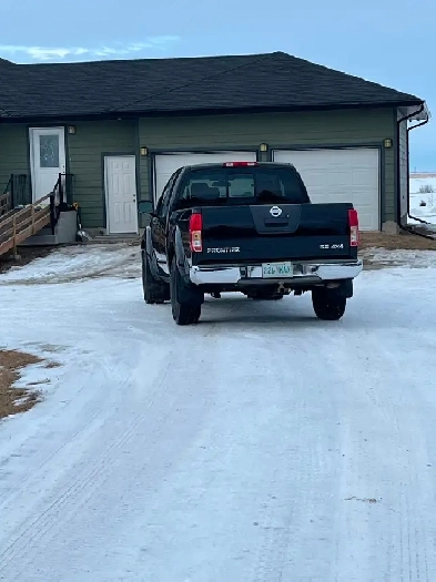 2010 Nissan Frontier 4x4 Great Shape Image# 1