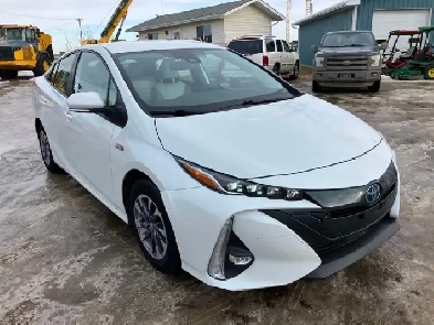 Toyota Prius Prime Upgrade Sedan Image# 1