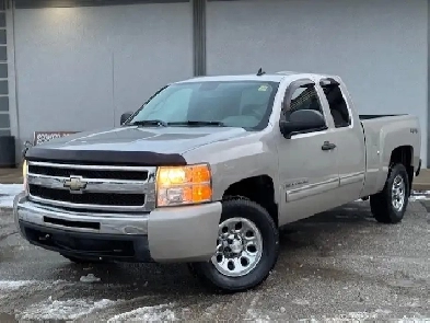 2009 Chevrolet Silverado 1500 LS 4WD Ext Cab ONLY 65,000KM-1 OWN Image# 1