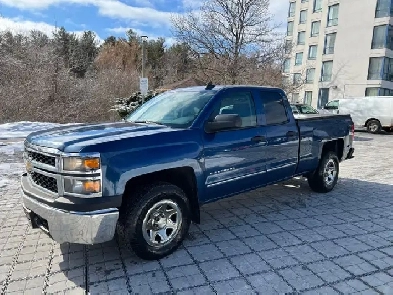 2015  Chevrolet Silverado 4X4  V6 Image# 1