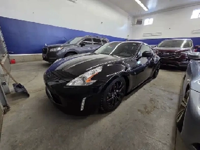 2016 Nissan 370Z - CLEAN CARFAX, EXHAUST AND COILOVERS Image# 1