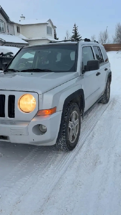2007 Jeep Patriot Limited 4x4 Image# 1