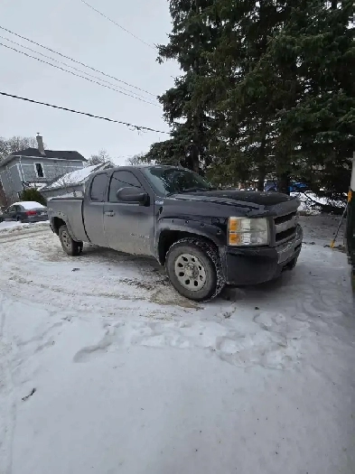 2010 Chevrolet Silverado Extended Cab Image# 1