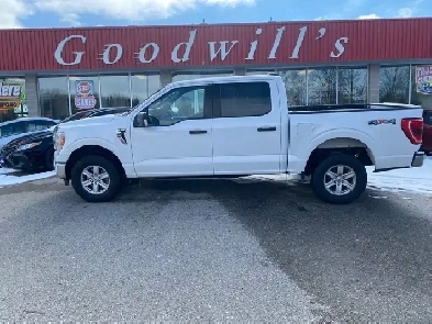 2022 Ford F-150 XLT, 5.5 FT BOX, CLEAN CARFAX, 6 PASS, BACK UP C Image# 1