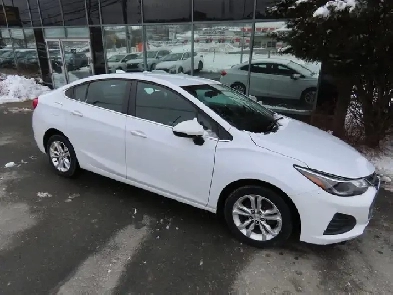 2019 Chevrolet Cruze LT Image# 1