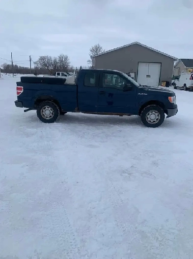 2014 Ford F150 XL Supercab 4X4 Image# 1