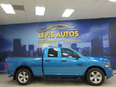 RAM 1500 CLASSIC 2021 EXPRESS V6 3.6L 4X4 QUAD-CAB BOITE 6'4' BA Image# 1