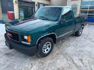 1998 GMC C1500 Regular Cab Short Box Very Clean Only 164,000 KMS Image# 1