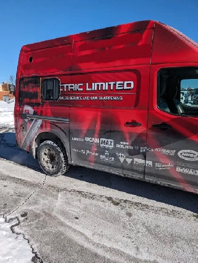 Nissan NV 2500 Image# 1