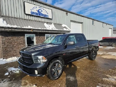 2017 Ram 1500 Crew Cab Crew Cab 4X4 Express 5.7L - Clean Title Image# 1