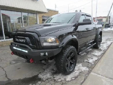 Ram 1500 Classic Warlock 4x4 Crew Cab PNEUS NEUFS 2021 Image# 1