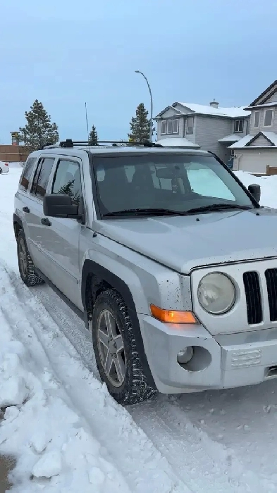 2007 Jeep Patriot Limited 4x4 Image# 1