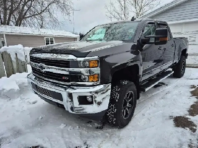 2015 Silverado 2500 HD Z71 Image# 1