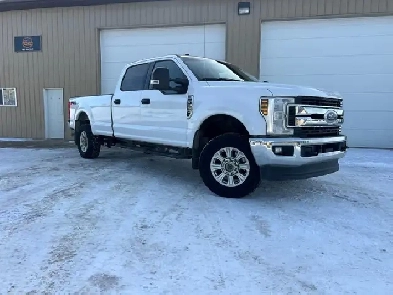 2019 Ford F-350 XLT 6.2L Long Box Image# 1