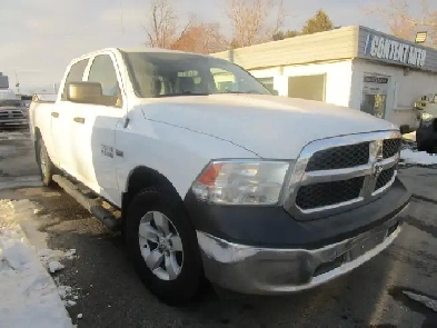 2014 Ram 1500 CREWCAB 4X4 FINANCEMENT MAISON PLUS DE 35 PICK UP Image# 1