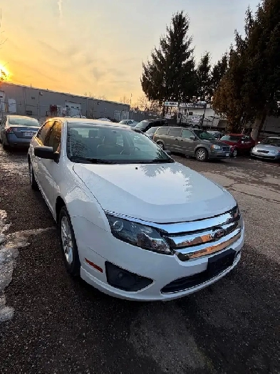 2011 Ford Fusion S 4cyl 4dr no rust loaded  Cert.   1 yr Warr Image# 1