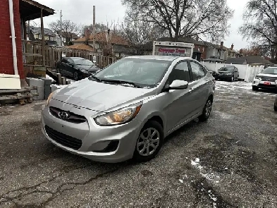2013 Hyundai Accent GLS Image# 1