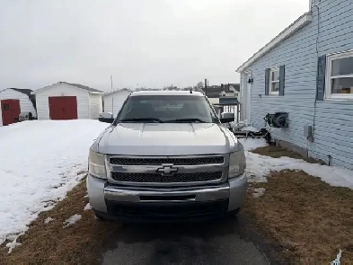 2010 Chevy Silverado Image# 1
