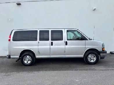 2018 Chevrolet Express Passenger LT 2500 LT 12 PASSENGER-BACK Image# 1