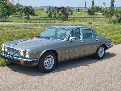 Reduced to sell fast! 1988 Jaguar V12 Vanden Plas w/low kms Image# 1