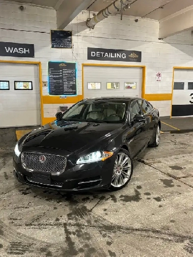 Jaguar XJ-L ‘Portfolio’ AWD Image# 1