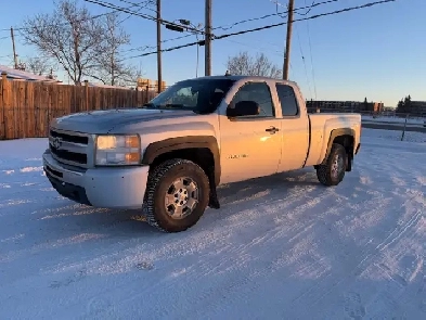 2011 Chevrolet Silverado 4X4 Image# 1