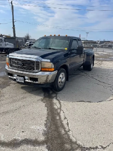 1999 F350 Tow truck Image# 1