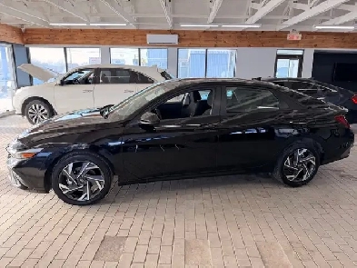 2025 Hyundai Elantra Preferred IVT w-Tech Pkg Image# 1