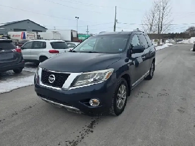 2016 Nissan Pathfinder SL Image# 1