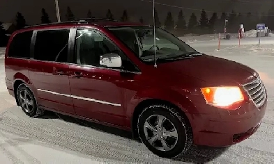 2010 Chrysler Town & Country Van, Safetied Image# 1