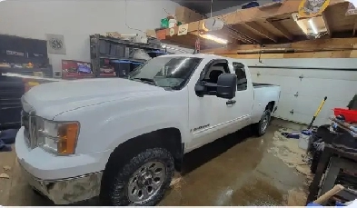 Mint 2009 GMC Sierra No Rust Safetied