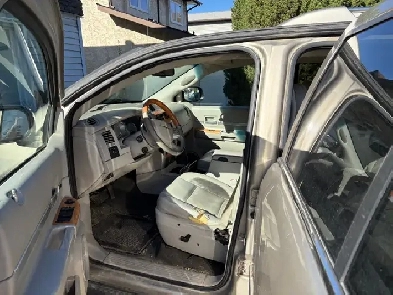 2008 Chrysler Aspen 5.7 V8 hemi Image# 1