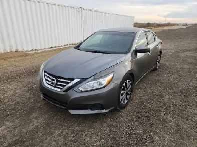 2016 Nissan Altima Image# 1