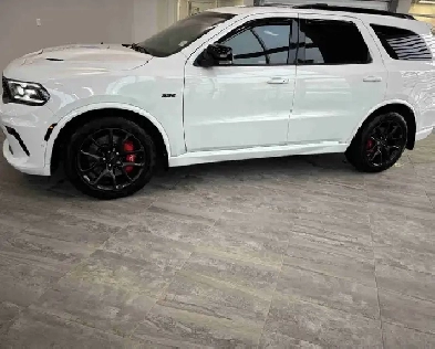 2024 Dodge Durango SRT- only 8400 km Image# 1