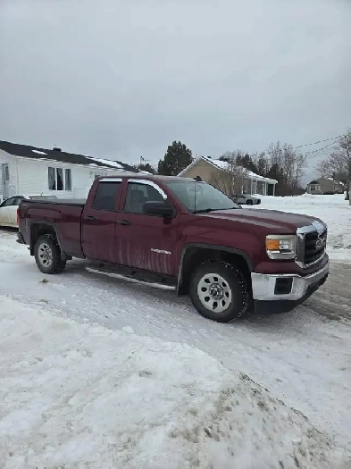 GMC Sierra 2015 - TRÉS BAS KILOMÉTRAGE Image# 1