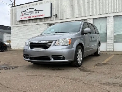 2014 Chrysler Town & Country| Power Sliding Door | Clean Car | Image# 1