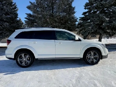2015 Dodge Journey R/T. CROSS PKG AWD -  3RD ROW 7 SEATS - DVD Image# 1