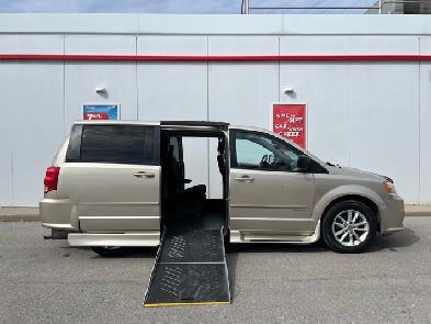 2013 Dodge Grand Caravan SXT WHEELCHAIR ACCESSIBLE VAN-WARRANTY Image# 1
